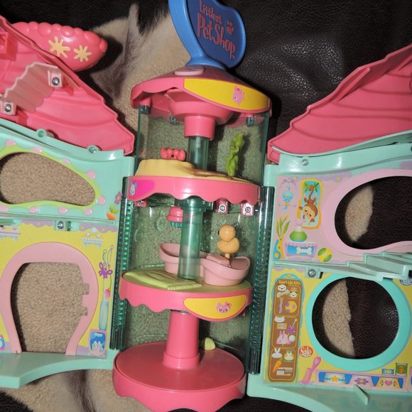 "Biggest Littlest Pet Shop" Playset w/pets - Picture 3 of 11